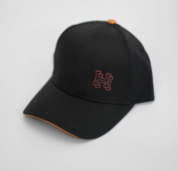 Casquette hermès noire logo bordé